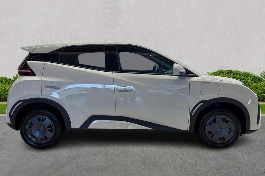 Byd Dolphin 65Kw Active 30Kwh YS26LXN White #3