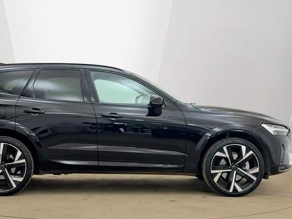 Volvo XC60 2.0 B5p Ultra Dark Awd Geartronic OY75VCM Black #2