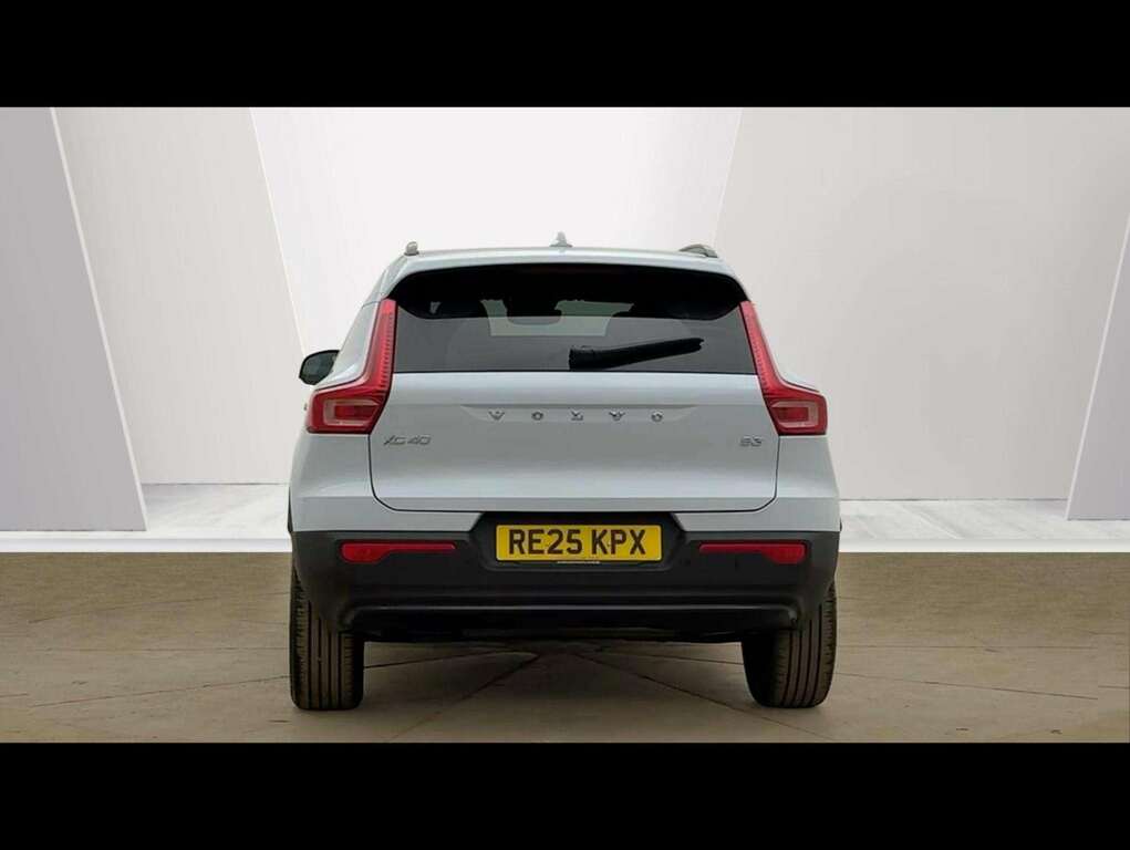 Volvo XC40 2.0 B3p Plus Dark RE25KPX Blue #6