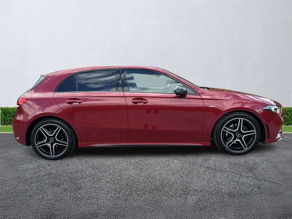Mercedes-Benz A Class A180 Amg Line Executive Edition VE22USM Red #3