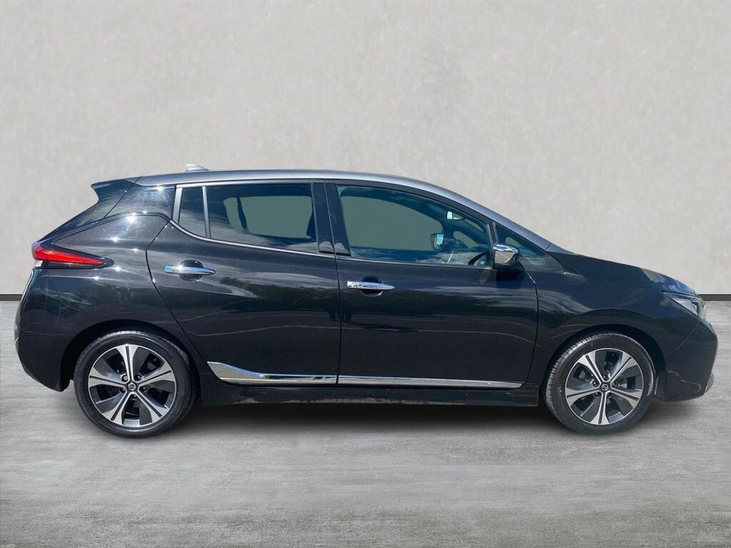 Nissan Leaf 40Kwh Tekna Hatchback 150 Ps FX71YEY Black #3
