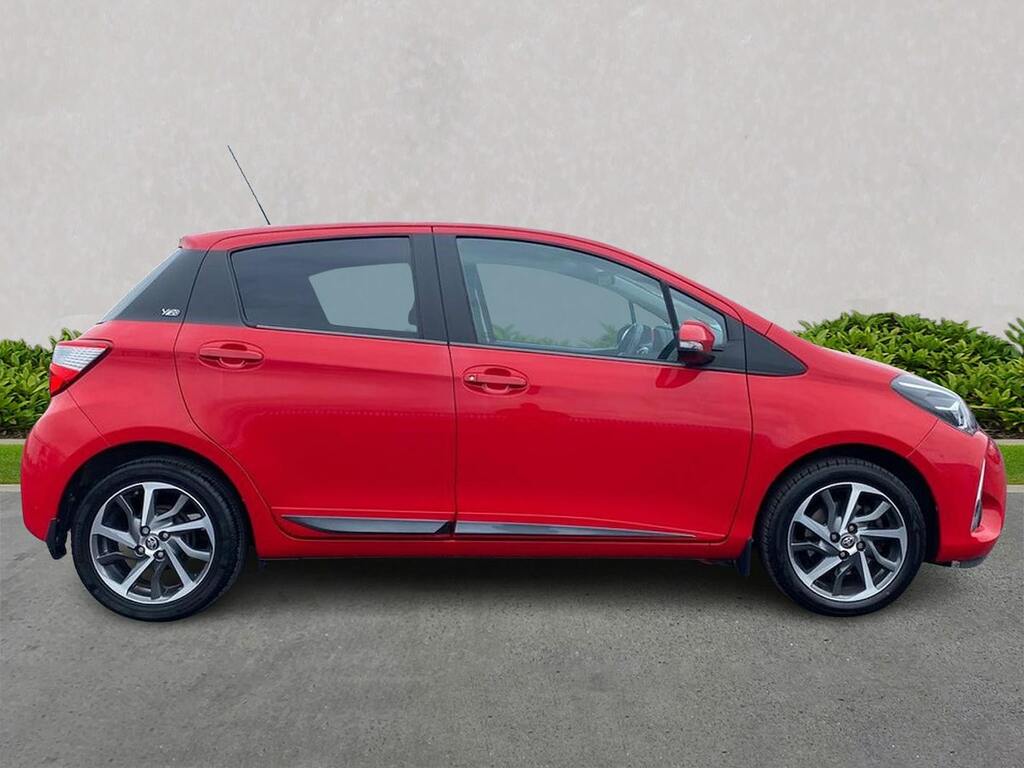 Toyota Yaris 1.5 Vvt-i Y20 Hatchback Euro 6 Red #3