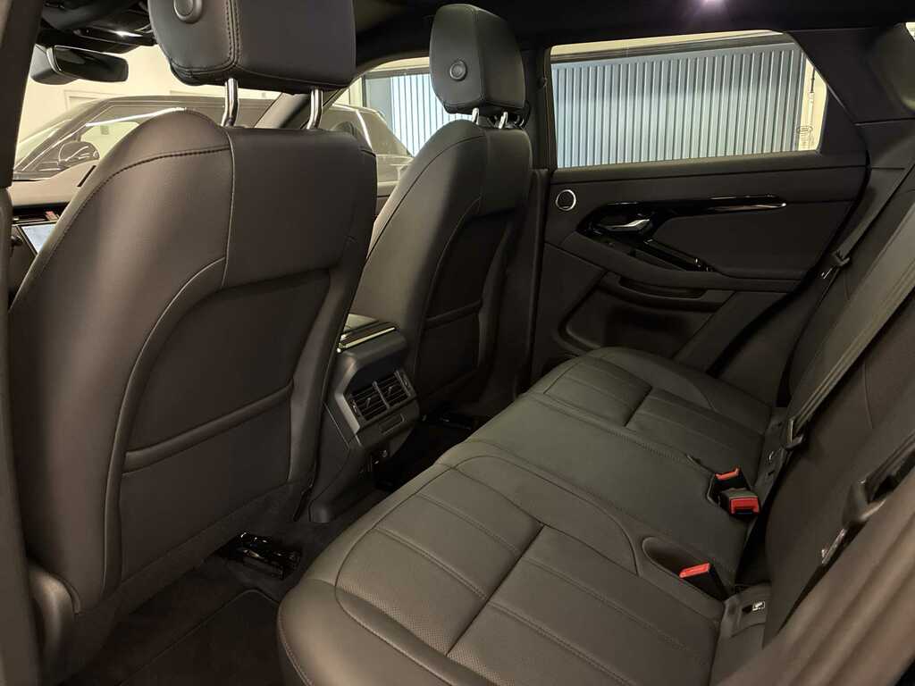 Land Rover Range Rover Evoque 2.0 D200 Edition LN75CJJ Black #4