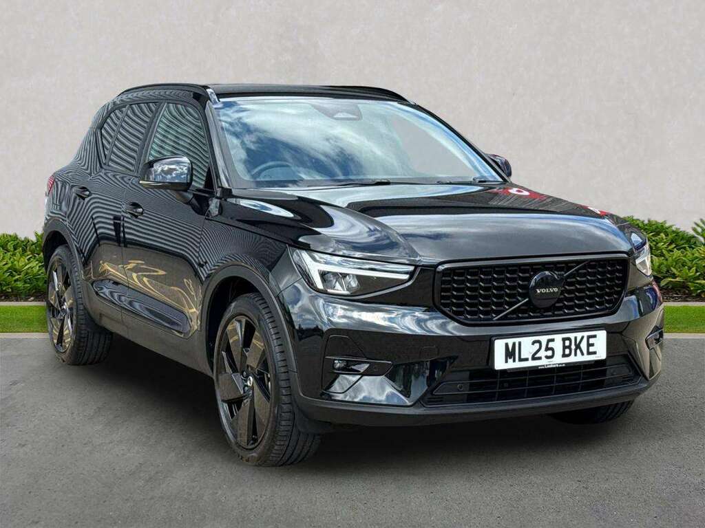 Volvo XC40 2.0 B4p Plus Black Edition Black