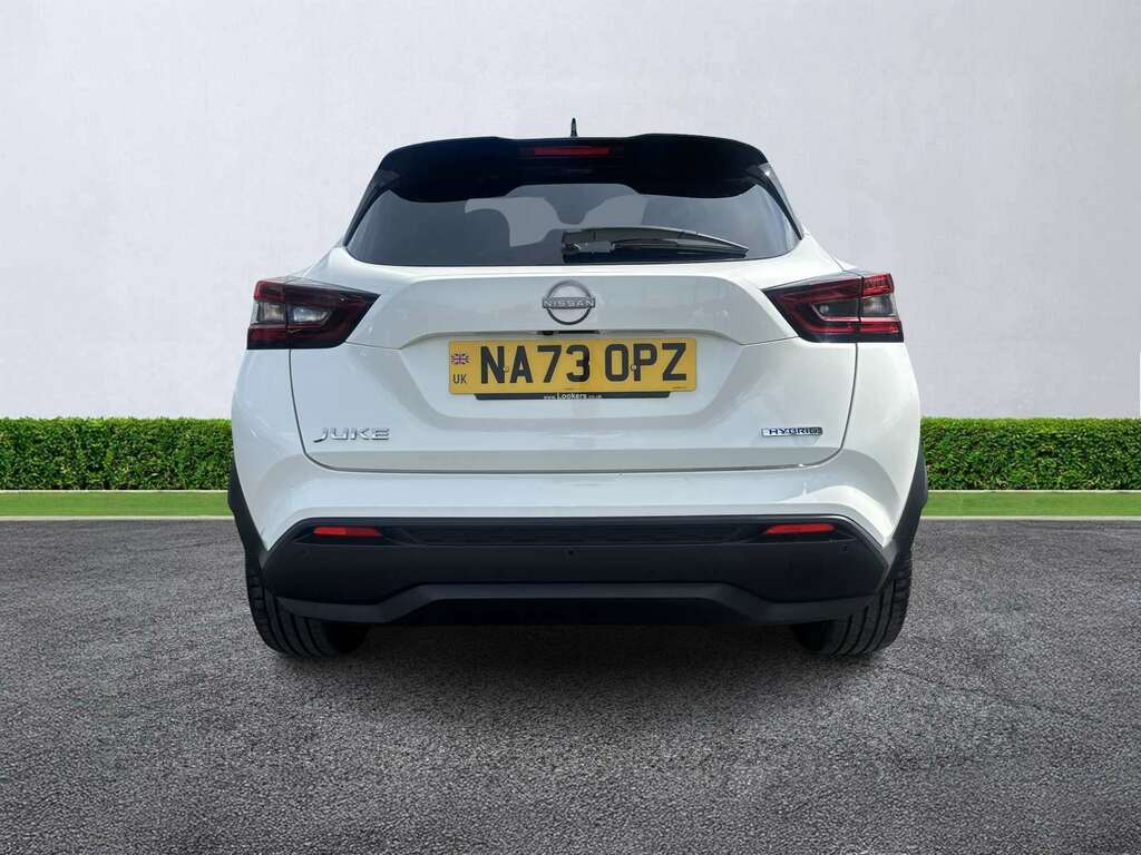 Nissan Juke 1.6 Hybrid Tekna NA73OPZ White #4