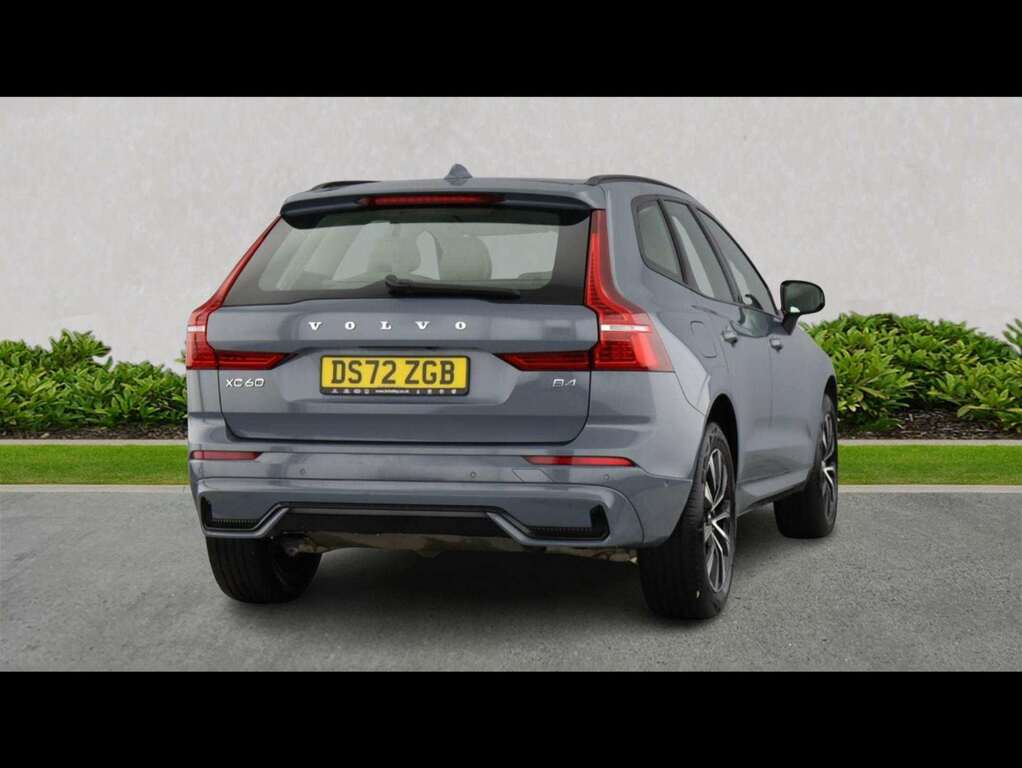 Volvo XC60 2.0 B4p Plus Dark Geartronic Grey #4