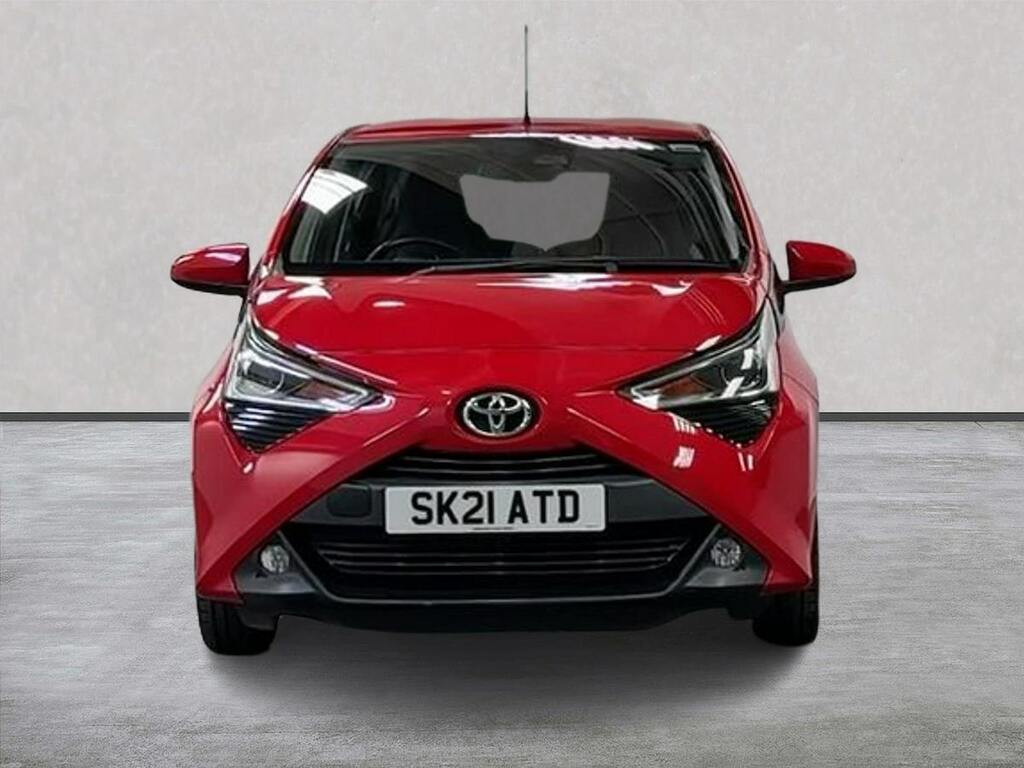Toyota Aygo 1.0 Vvt-i X-play Tss SK21ATD Red #5