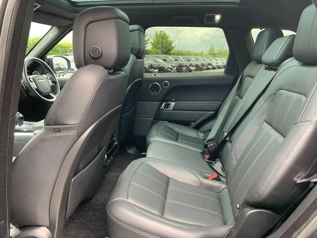 Land Rover Range Rover Sport 3.0 D300 Hse Dynamic Black SG21NBP Grey #3