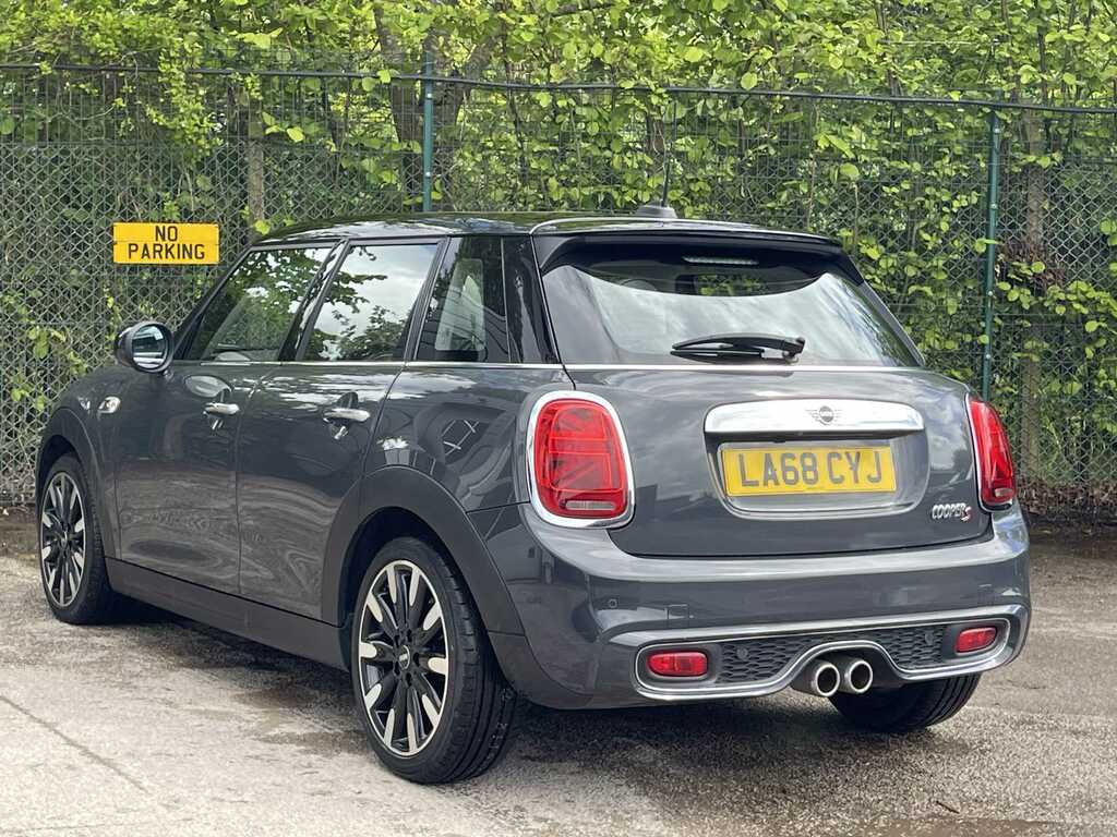 Mini Hatch 2.0 Cooper S Exclusive Ii LA68CYJ Grey #2