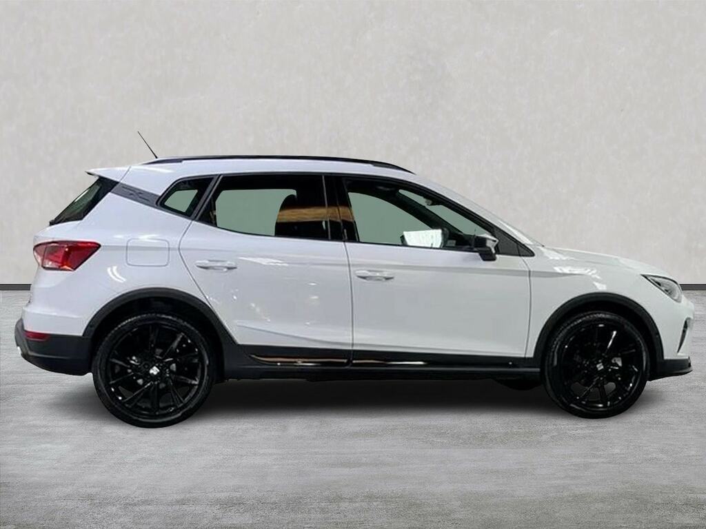 Seat Arona 1.0 Tsi 115 Fr Black Edition KW75RZA White #3