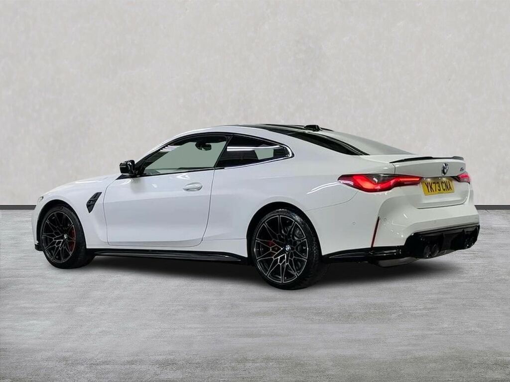 BMW M4 3.0 Biturbo Competition Coupe Steptroni YK73CNA White #2