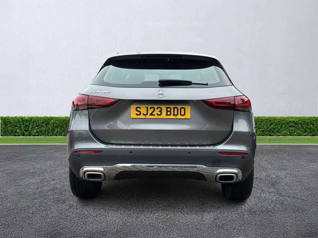 Mercedes-Benz GLA Class Gla 180 Sport Executive SJ23BDO Grey #4