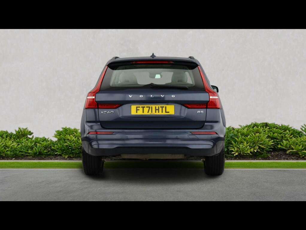 Volvo XC60 2.0 B5p Momentum Geartronic FT71HTL Blue #4