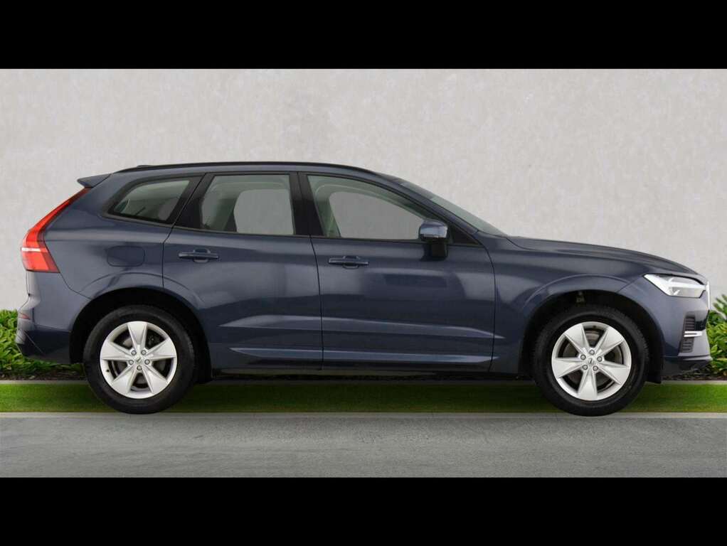 Volvo XC60 2.0 B5p Momentum Geartronic FT71HTL Blue #3