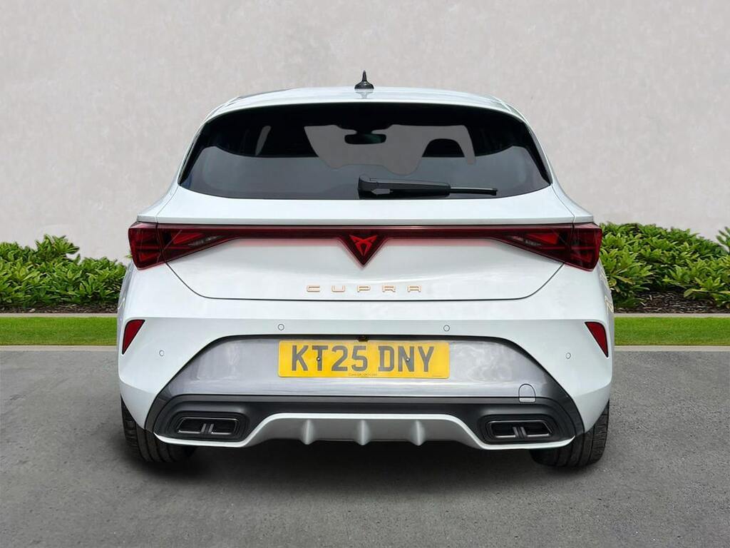 Cupra Leon Leon 1.5 Etsi 150 V2 Dsg Hatchback KT25DNY White #4
