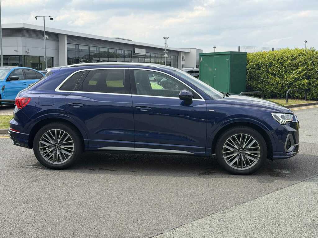 Audi Q3 35 Tfsi S Line S Tronic DP22TRV Blue #2