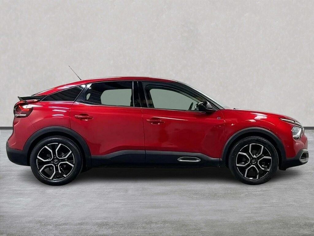 Citroen e-C4 50Kwh Shine Plus Hatchback 7.4K MF22CVE Red #3