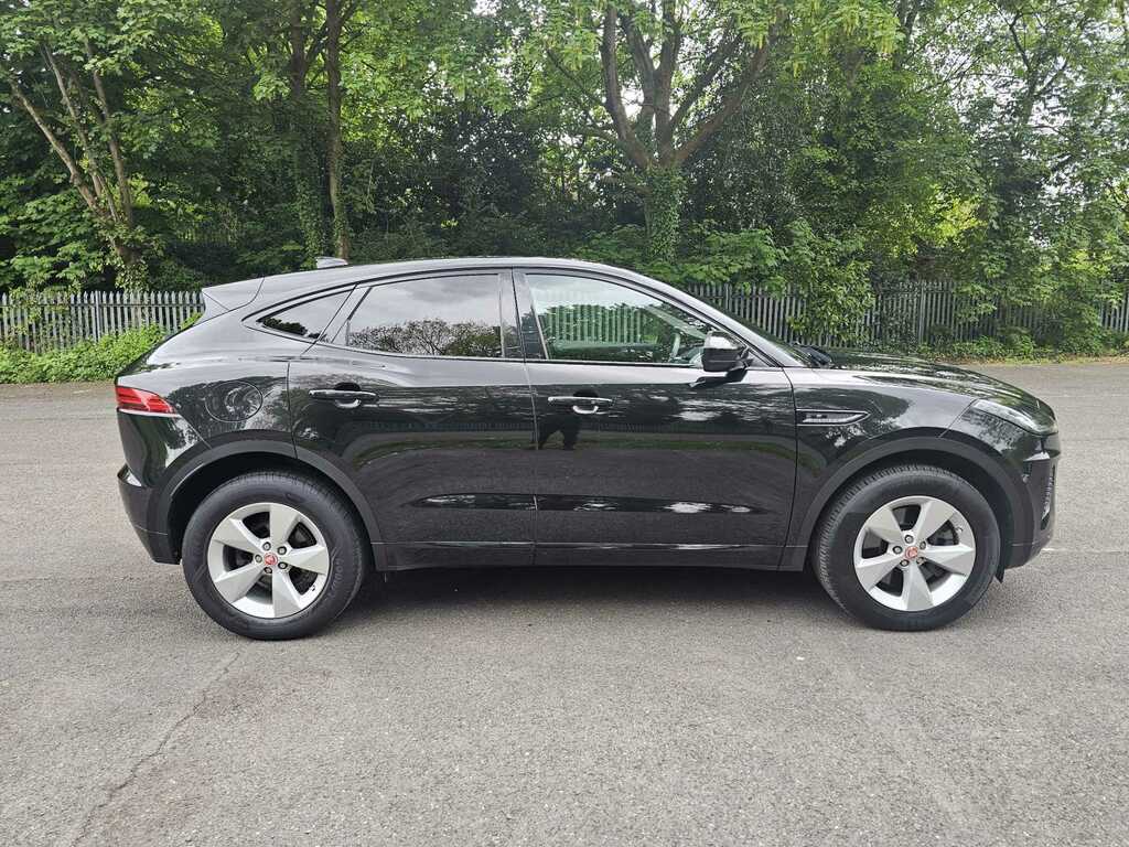Jaguar E-Pace 2.0 200 R-dynamic S LJ19ZFU Black #4