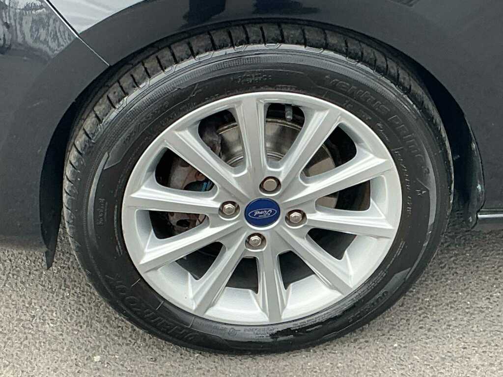 Ford Fiesta 1.0 Ecoboost Titanium GD69DGV Black #6