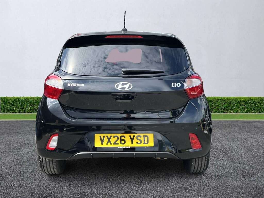 Hyundai I10 1.0 63 Premium Nav VX26YSD Black #4