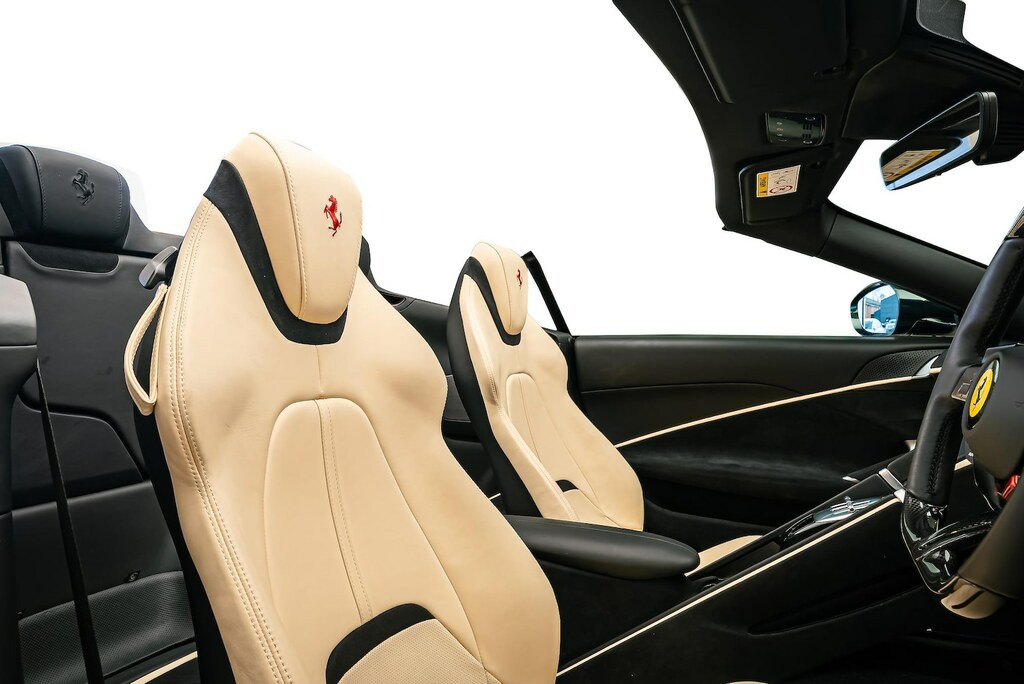 Ferrari Roma Spider  #17