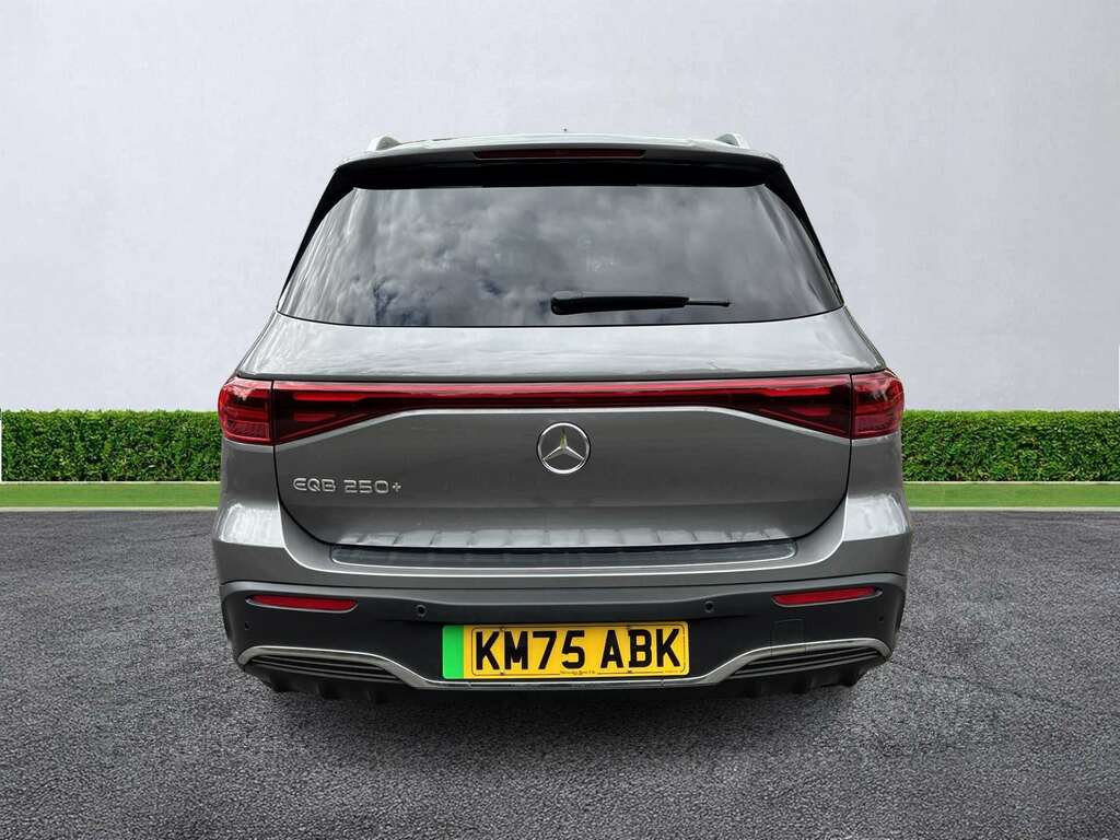 Mercedes-Benz EQB Eqb 250 140Kw Amg Line Premium 70.5Kwh Grey #4