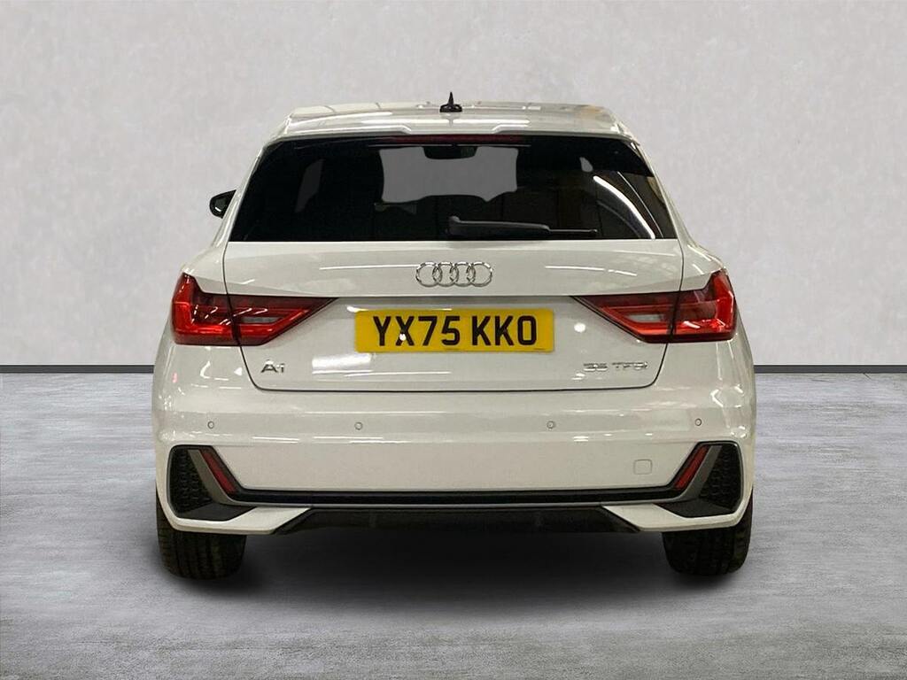 Audi A1 1.5 Tfsi 35 S Line Sportback S Tronic E YX75KKO White #4