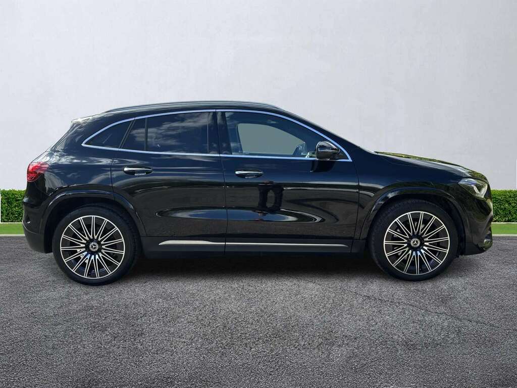 Mercedes-Benz GLA Class Gla 220D 4Matic Amg Line Premium Plus KT74YUU Black #3