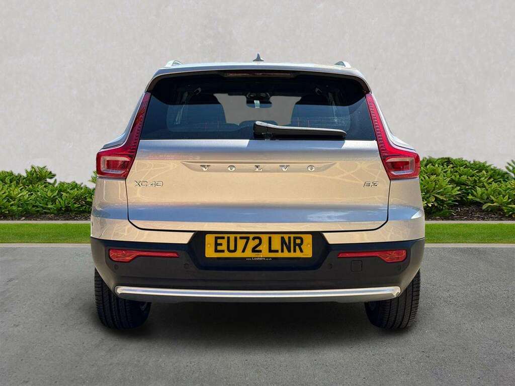 Volvo XC40 2.0 B3p Core EU72LNR Gold #4