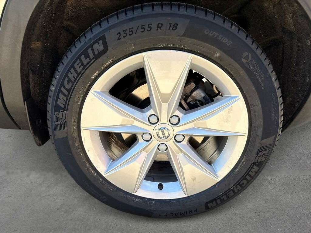 Volvo XC40 2.0 B3p Core EU72LNR Gold #6