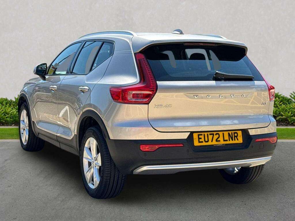 Volvo XC40 2.0 B3p Core EU72LNR Gold #2