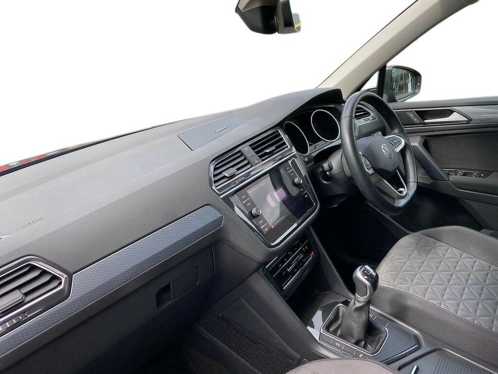 Volkswagen Tiguan 1.5 Tsi Life Suv Euro 6 Ss 1 NV22BZX Grey #6