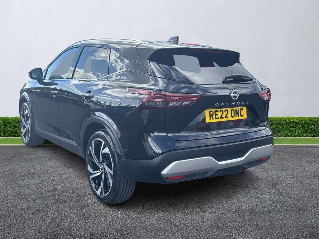 Nissan Qashqai 1.3 Dig-t Mh 158 Tekna Xtronic RE22OMC Black #2