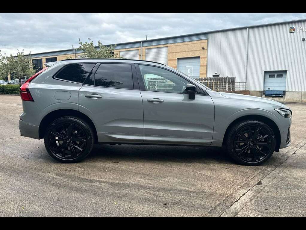 Volvo XC60 2.0 B5p Ultra Black Edition Awd Geartronic YC75BUH Grey #3