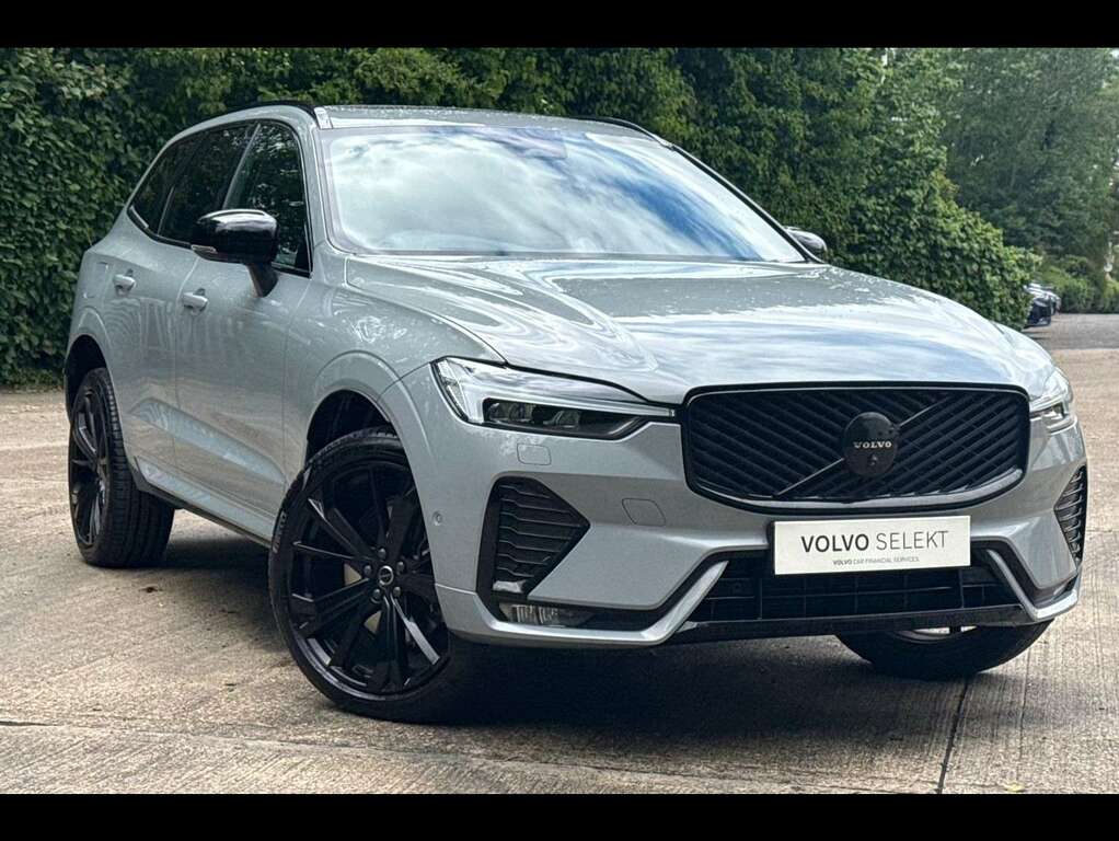 Volvo XC60 2.0 B5p Ultra Black Edition Awd Geartronic Grey