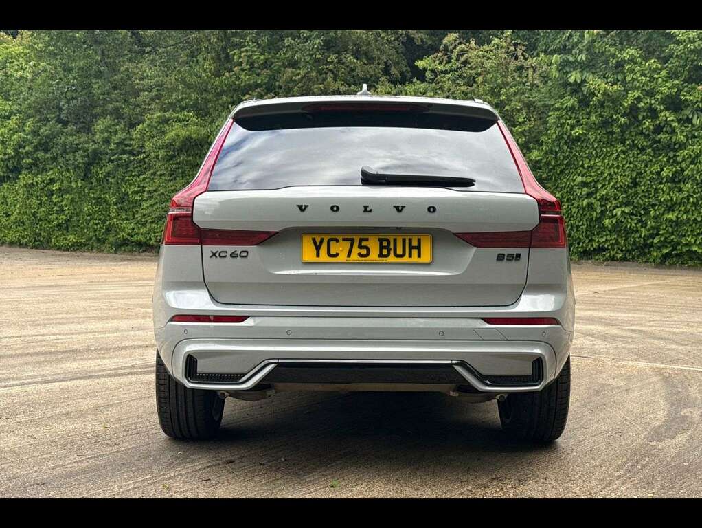 Volvo XC60 2.0 B5p Ultra Black Edition Awd Geartronic YC75BUH Grey #4