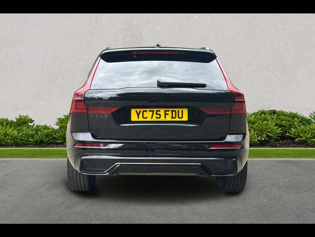 Volvo XC60 2.0 B5p Ultra Black Edition Awd Geartronic YC75FDU Black #4