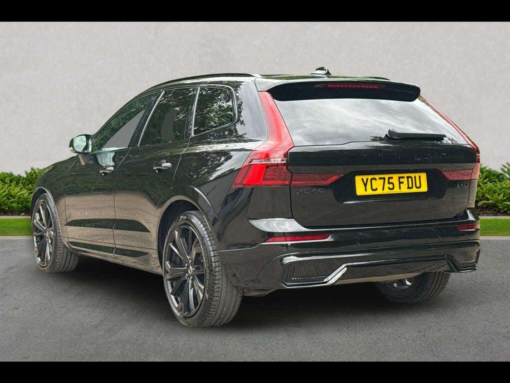 Volvo XC60 2.0 B5p Ultra Black Edition Awd Geartronic YC75FDU Black #2