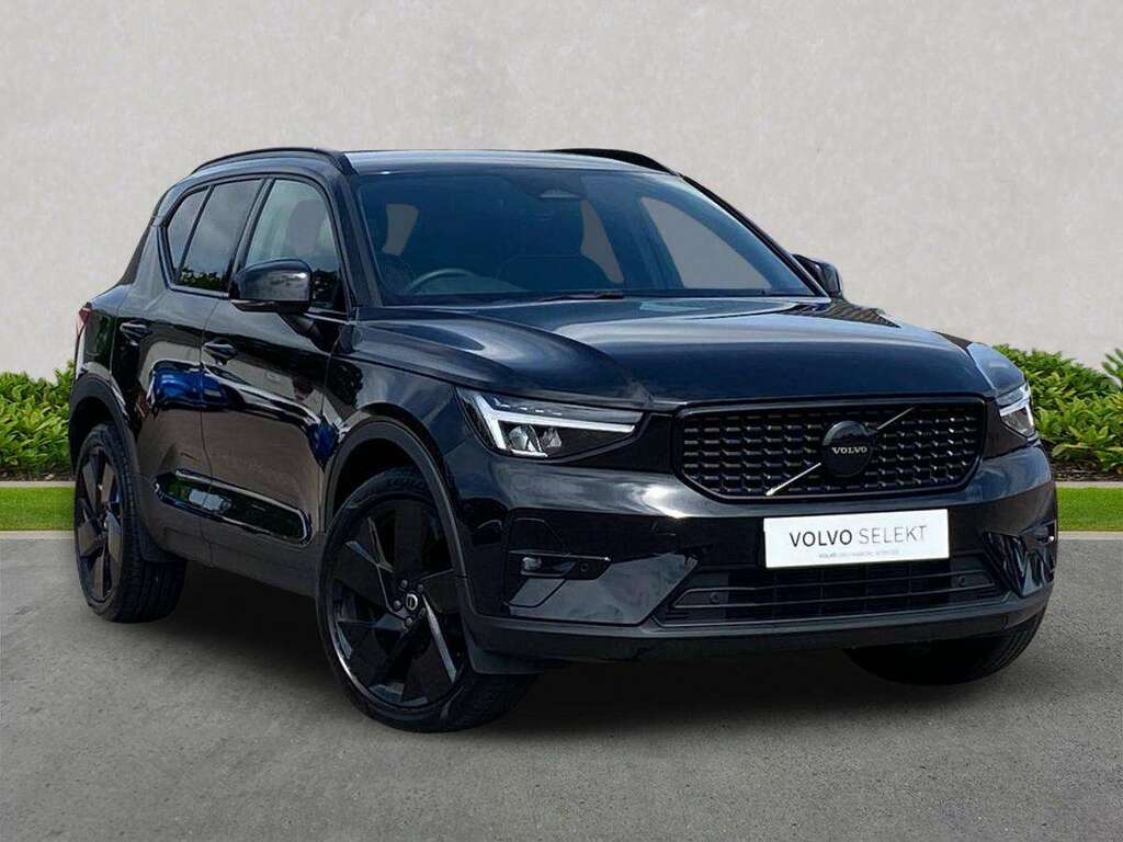 Volvo XC40 2.0 B4p Plus Black Edition Black