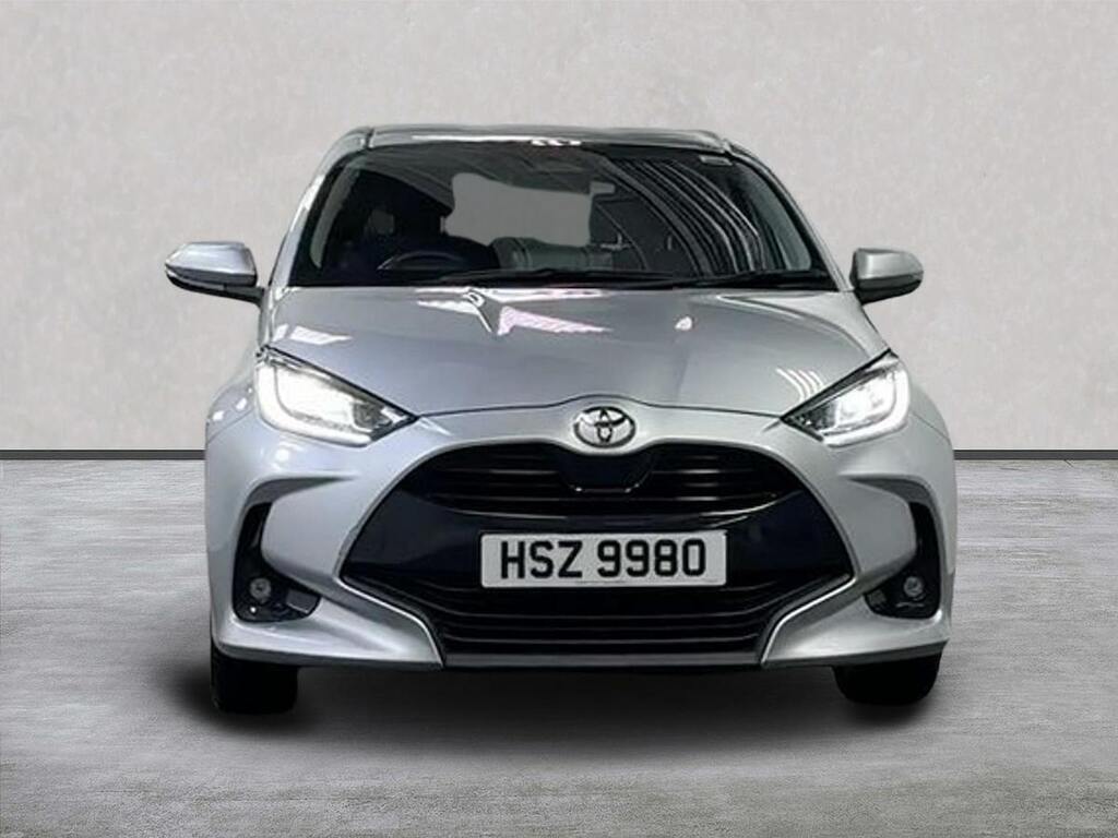 Toyota Yaris 1.5 Vvt-h Design Hatchback Hybrid E-cvt HSZ9980 Silver #5