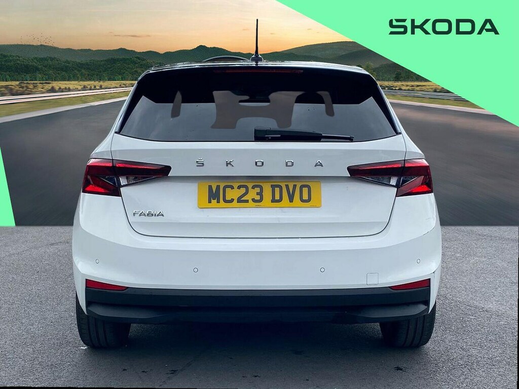 Skoda Fabia 1.0 Mpi Colour Edition Hatchback MC23DVO White #4
