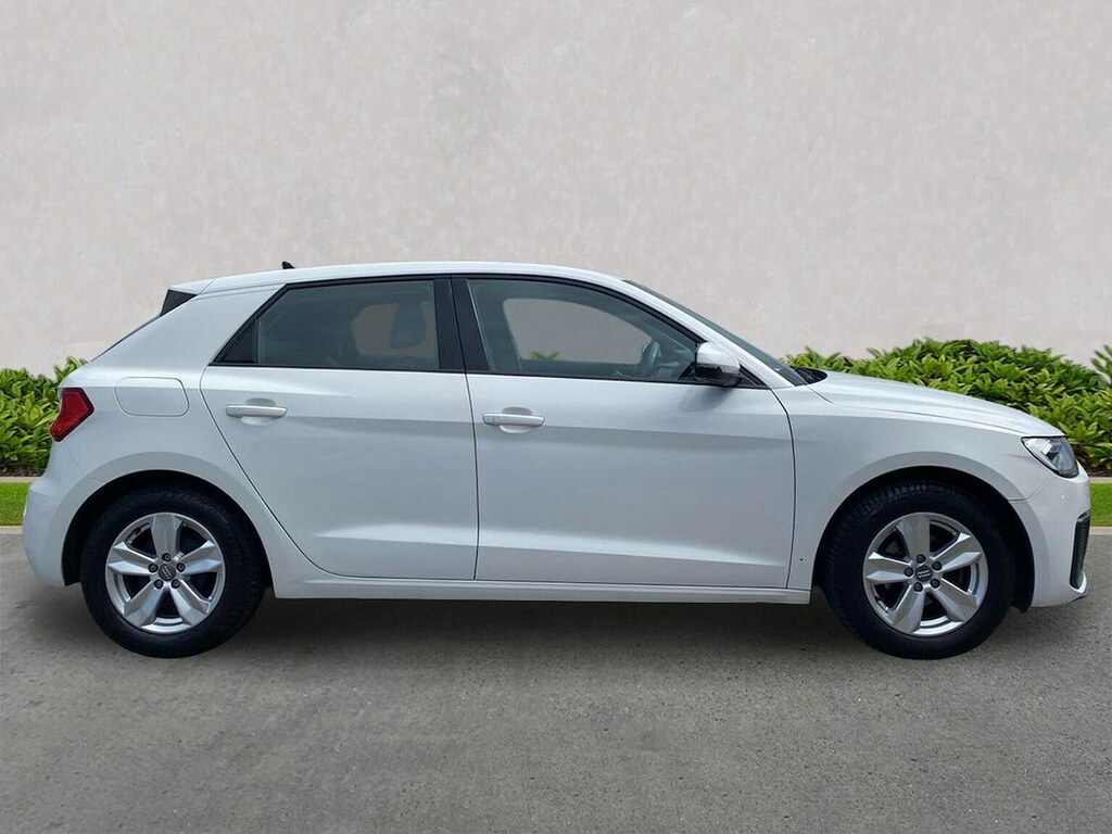 Audi A1 1.0 Tfsi 25 Technik Sportback Eu RJ69BYA White #2