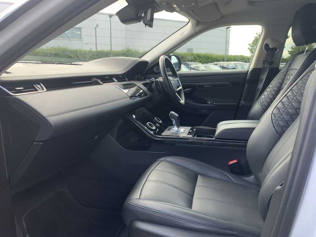 Land Rover Range Rover Evoque 1.5 P300e ET72VKS White #3