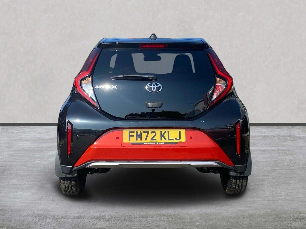 Toyota Aygo X 1.0 Vvt-i Exclusive Hatchback Eu FM72KLJ Red #4