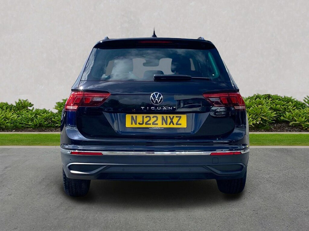 Volkswagen Tiguan 1.5 Tsi Active Suv Euro 6 Ss NJ22NXZ Black #3