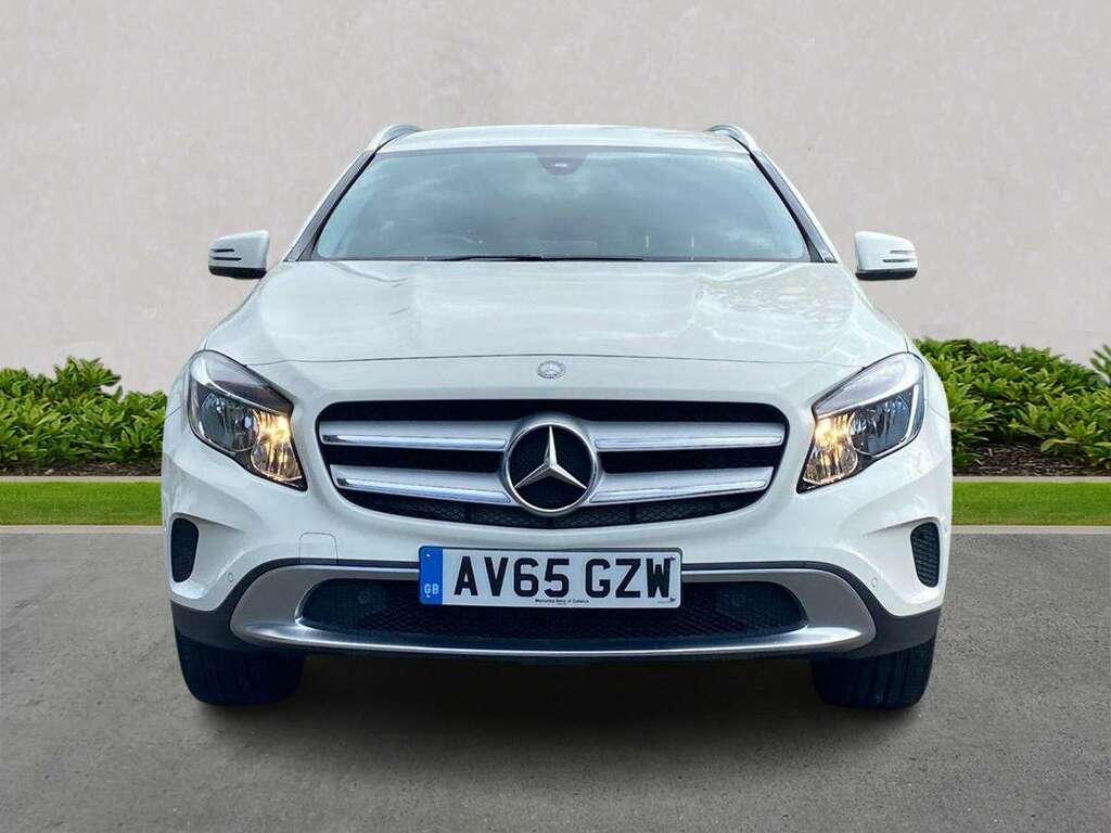 Mercedes-Benz GLA Class Gla 200D Sport Executive White #5