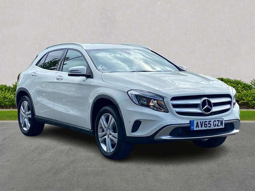 Mercedes-Benz GLA Class Gla 200D Sport Executive White