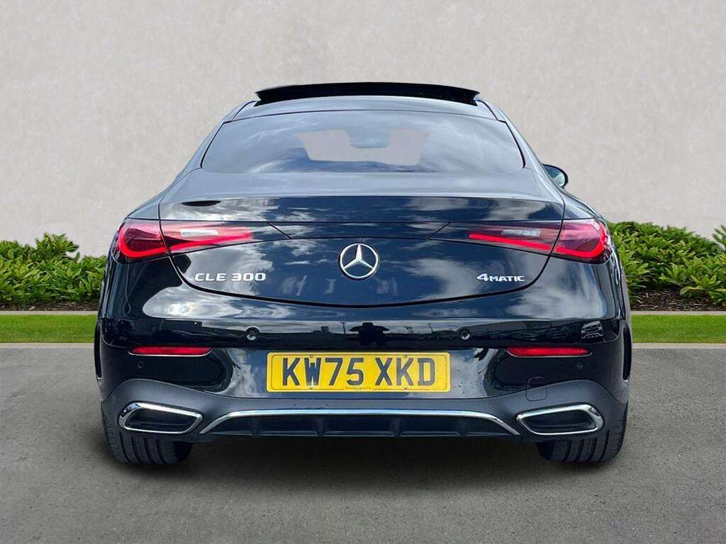 Mercedes-Benz CLE Class Cle 300 4Matic Amg Line Premium 9G-tronic Black #4