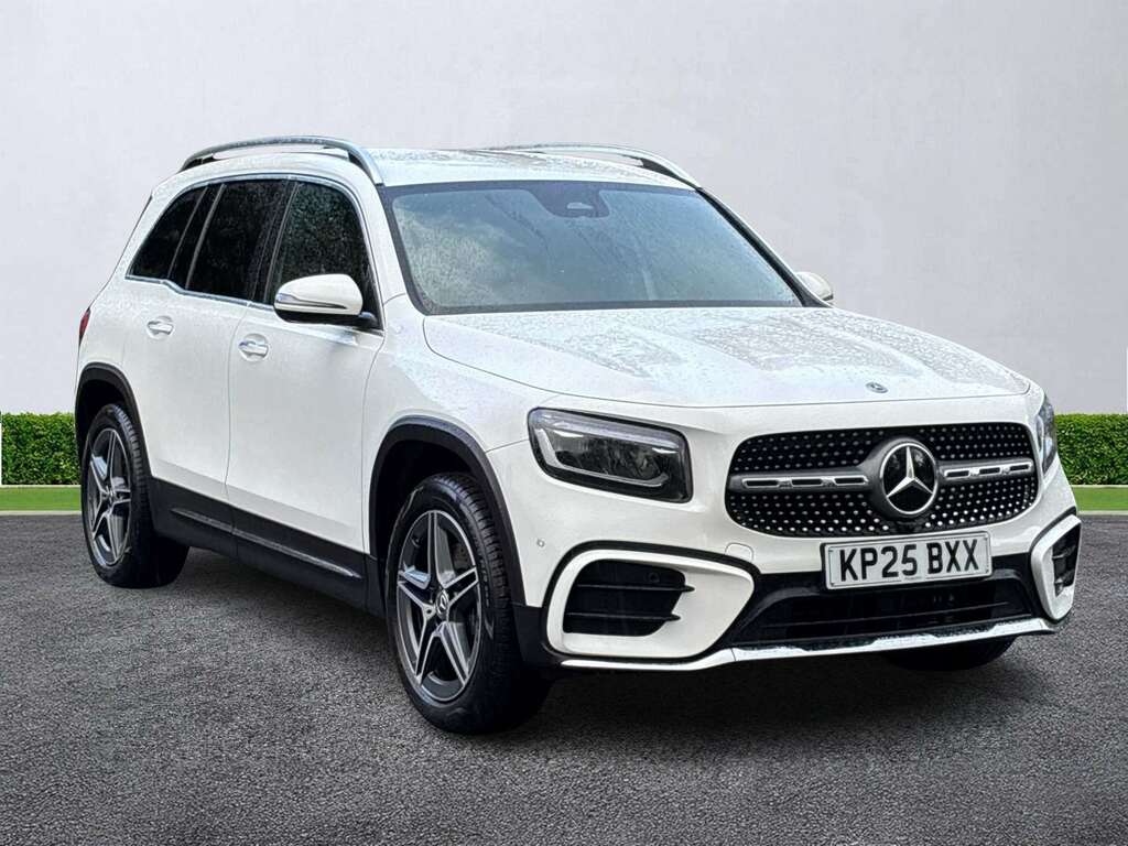 Mercedes-Benz GLB Class Glb 200 Amg Line Executive 7G-tronic White