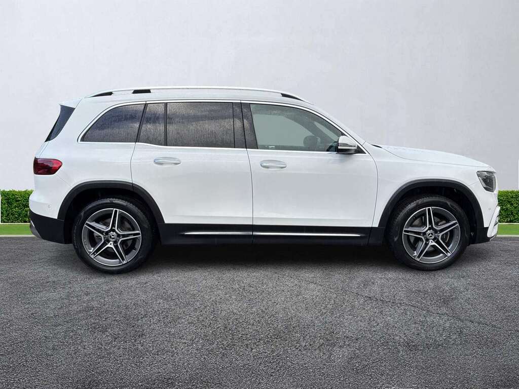 Mercedes-Benz GLB Class Glb 200 Amg Line Executive 7G-tronic KP25BXX White #3